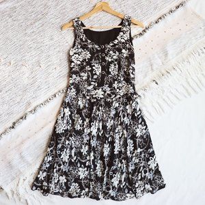 Retro Cottagecore Floral Crepe Dress Black size M